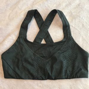 Lululemon sports bra